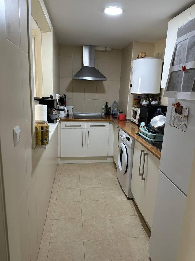Apartment A / A 4Pax Near The Beach Malaga Exterior photo