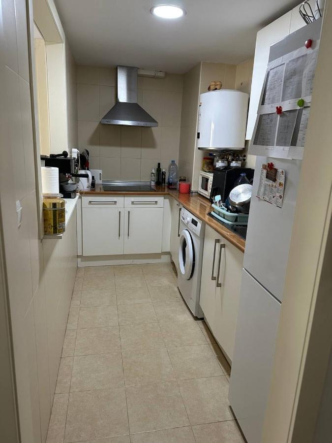 Apartment A / A 4Pax Near The Beach Malaga Exterior photo
